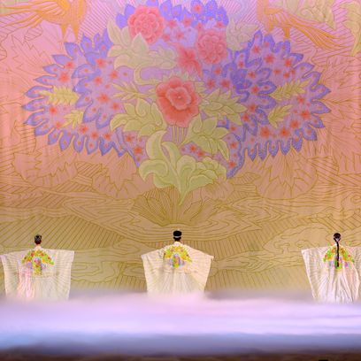 LA BAYADÈRE - Ensemble c) Tony Luk