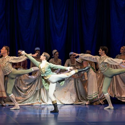 A MIDSUMMER NIGHT'S DREAM - Ensemble c) Serghei Gherciu