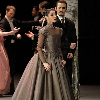 Anna Karenina, Ivy Amista (Dolly), Tigran Mikayelyan (Stiwa)