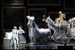 DER ROSENKAVALIER: S. Hankey, L.Redpath © Wilfried Hösl