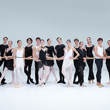 Tänzer:innen des Bayerischen Junior Balletts