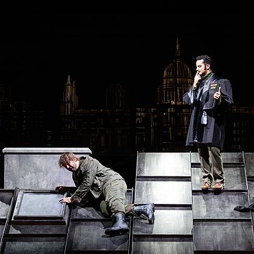 A. RABOT UND B. KHOURI