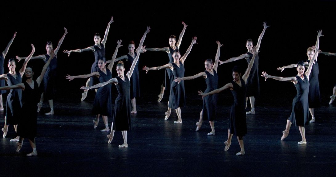 7. Damen-Ensemble Ballett am Rhein (Foto: Gert Weigelt)