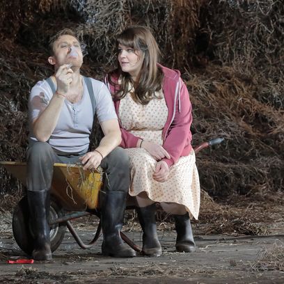 Pavol Breslik (Hans) und Selene Zanetti (Marie)