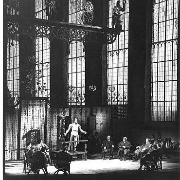 A scene from the 1963 premiere of &ldquo;Die Meistersinger von N&uuml;rnberg&rdquo; during the ceremony
