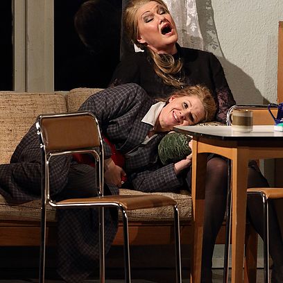 Jenůfa: Sally Matthews (Jenůfa), Karita Mattila (K&uuml;sterin Buryja)