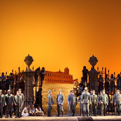 Carmen: Ensemble, Chor, Kinderchor und Statisterie der Bayerischen Staatsoper