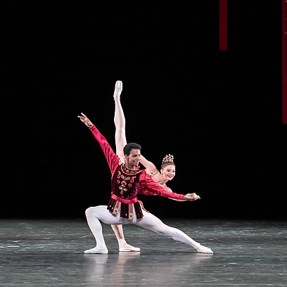 JEWELS: RUBIES - Osiel Gouneo, Sofia Ivanova-Skoblikova c) K. Lotter