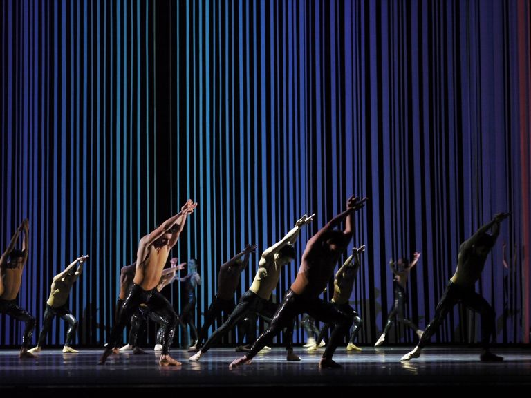 Choreartium. Ensemble (Foto Charles Tandy)