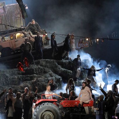 Wolfgang Ablinger-Sperrhacke (Wenzel), Pavol Breslik (Hans), Selene Zanetti (Marie), Helena Zubanovich (Kathinka), Oliver Zwarg (Kruschina) und Chor der Bayerischen Staatsoper