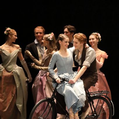 Anna Karenina, L. Summerscales (Kitty), J. Cook (Lewin) © W. Hösl 