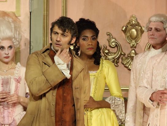 Andrea Chénier: Jonas Kaufmann (Andrea Chénier), J'Nai Bridges (Bersi), Chor der Bayerischen Staatsoper