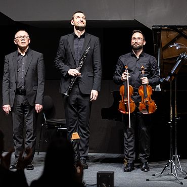 J.-P. COLLOT, A. SCHABLAS UND M. BOGATAJ