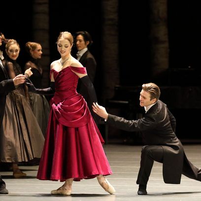 Anna Karenina, P. Zeisel (Betsy), D. Klein (Begleiter) © W. Hösl