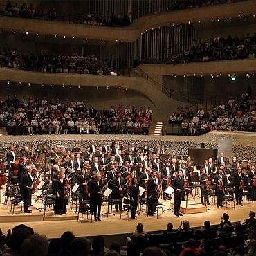Bayerisches Staatsorchester auf der Bühne in Hamburg