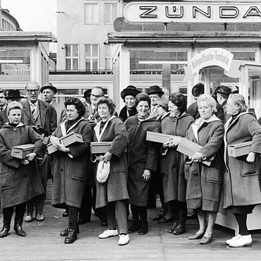 Raffle for the Nationaltheater in the 1960s 