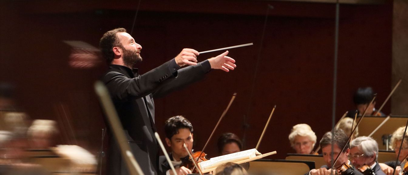 Kirill Petrenko dirigiert das Bayerische Staatsorchester (Foto: Wilfried Hösl)