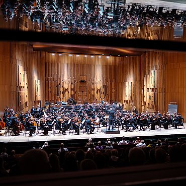 Bayerisches Staatsorchester auf der Bühne in London