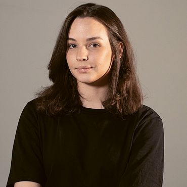 Manoela Gon&ccedil;alves