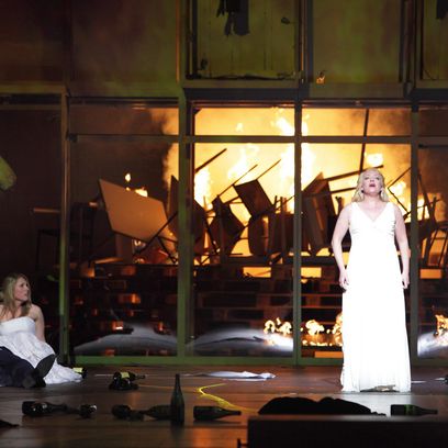 Götterdämmerung: Nina Stemme (Brünnhilde), Anna Gabler (Gutrune)