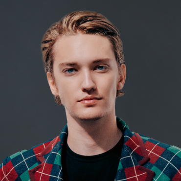 Julian MacKay