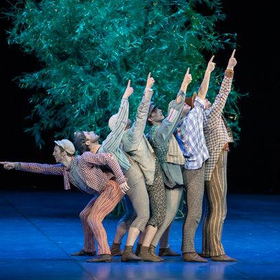 A MIDSUMMER NIGHT'S DREAM - Ensemble c) Katja Lotter