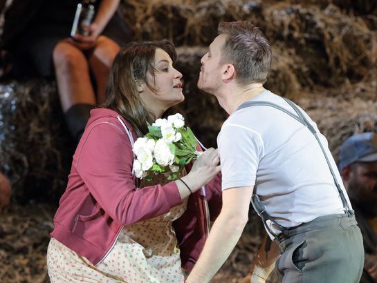 Selene Zanetti (Marie) und Pavol Breslik (Hans) 
