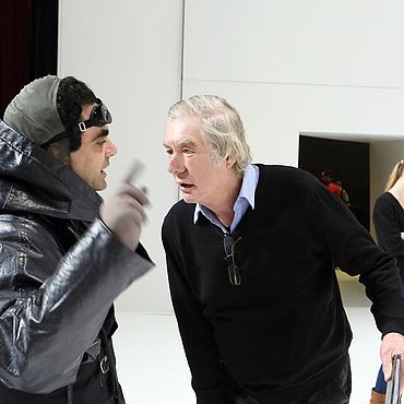 Hans Neuenfels mit Rolando Villaz&oacute;n bei den Proben von SOUTH POLE