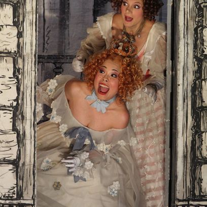 La Cenerentola: Eri Nakamura (Clorinda), Paola Gardina (Tisbe)