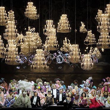 DIE FLEDERMAUS