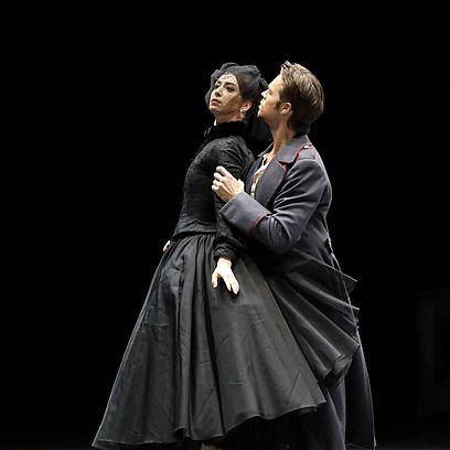 Anna Karenina, K. Ryzhkova (Anna Karenina), Matthew Golding (Wronski) &copy; W. H&ouml;sl