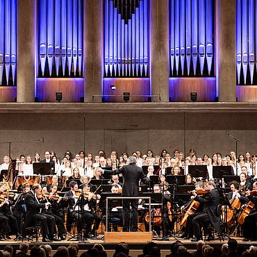 BMW ADVENT BENEFIT CONCERT