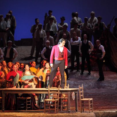 Carmen: Ildebrando D'Arcangelo (Escamillo), Elīna Garanča (Carmen), Chor der Bayerischen Staatsoper