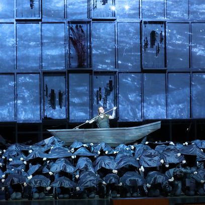 Götterdämmerung: Stefan Vinke (Siegfried), Statisterie der Bayerischen Staatsoper