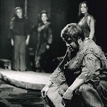 Frau ohne Schatten 1972 (© S. Toepffer)