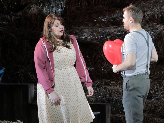 Selene Zanetti (Marie) und Pavol Breslik (Hans)