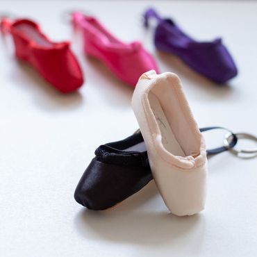 Spitzenschuh-Schlüsselanhänger