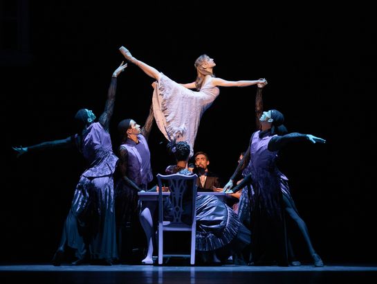 CINDERELLA - Ensemble c) K. Lotter