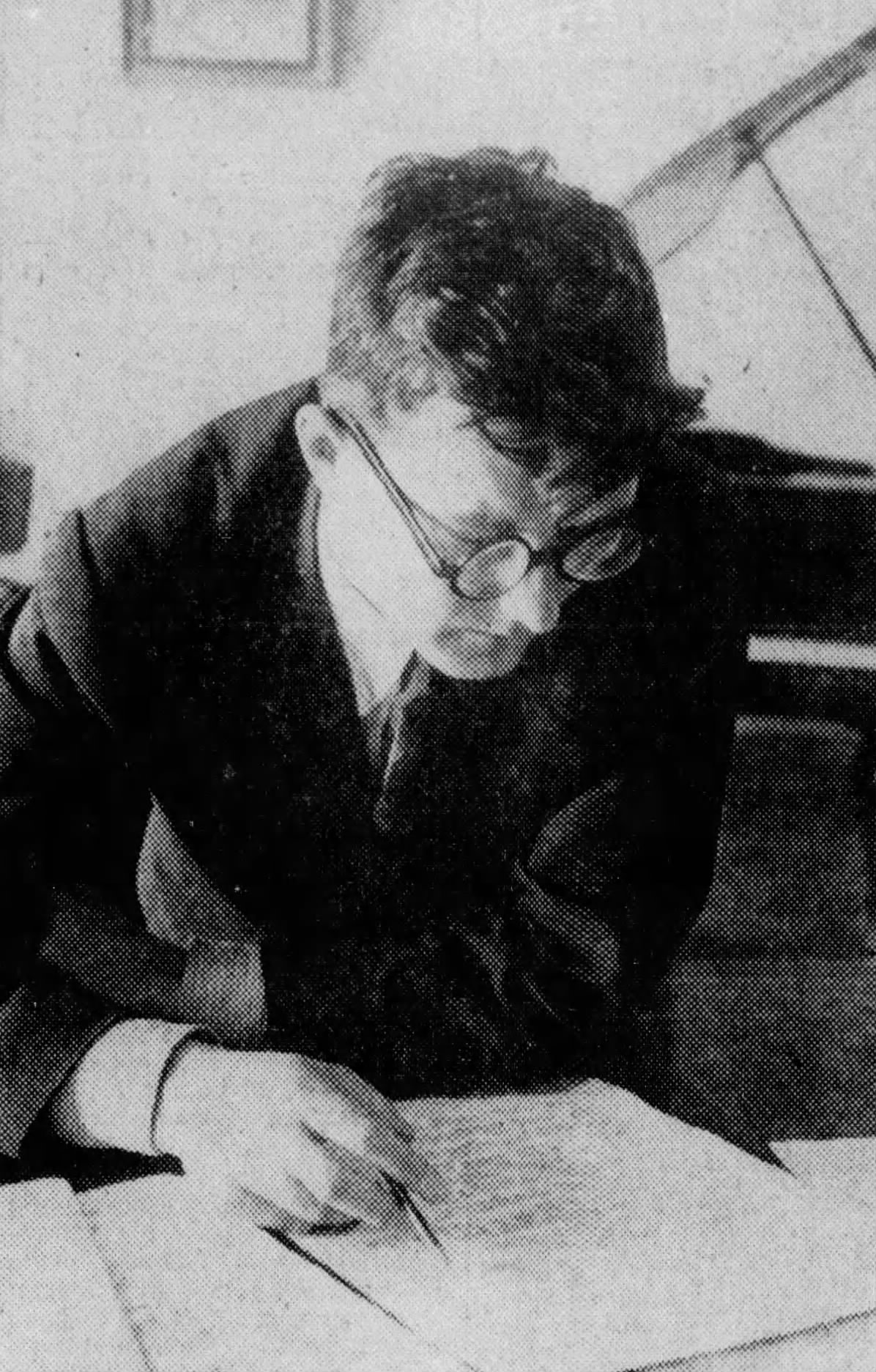 &copy; Dmitri Shostakovich 1942. Unbekannter Autor, Knoxville News Sentinel; Juli 19, 1942